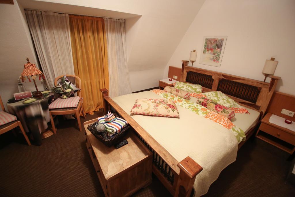 Hotel Barbarossa Garni فورتسبورغ المظهر الخارجي الصورة